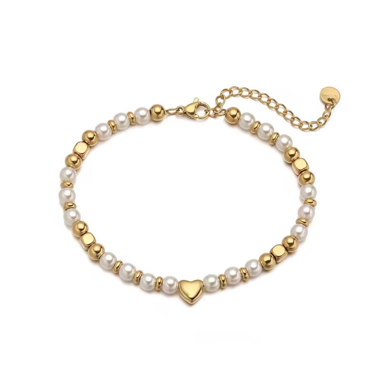 Brazalete perlitas y cuentas doradas con dije de corazón