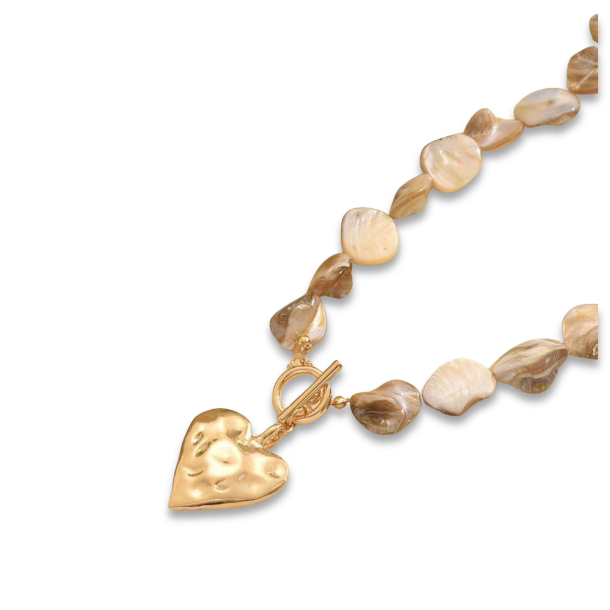 Collar de concha natural con dije de corazón
