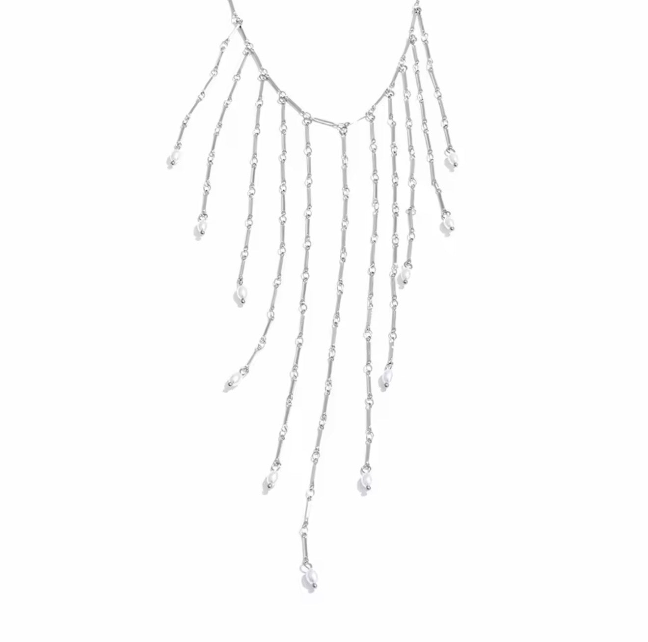 Collar cascada plateado