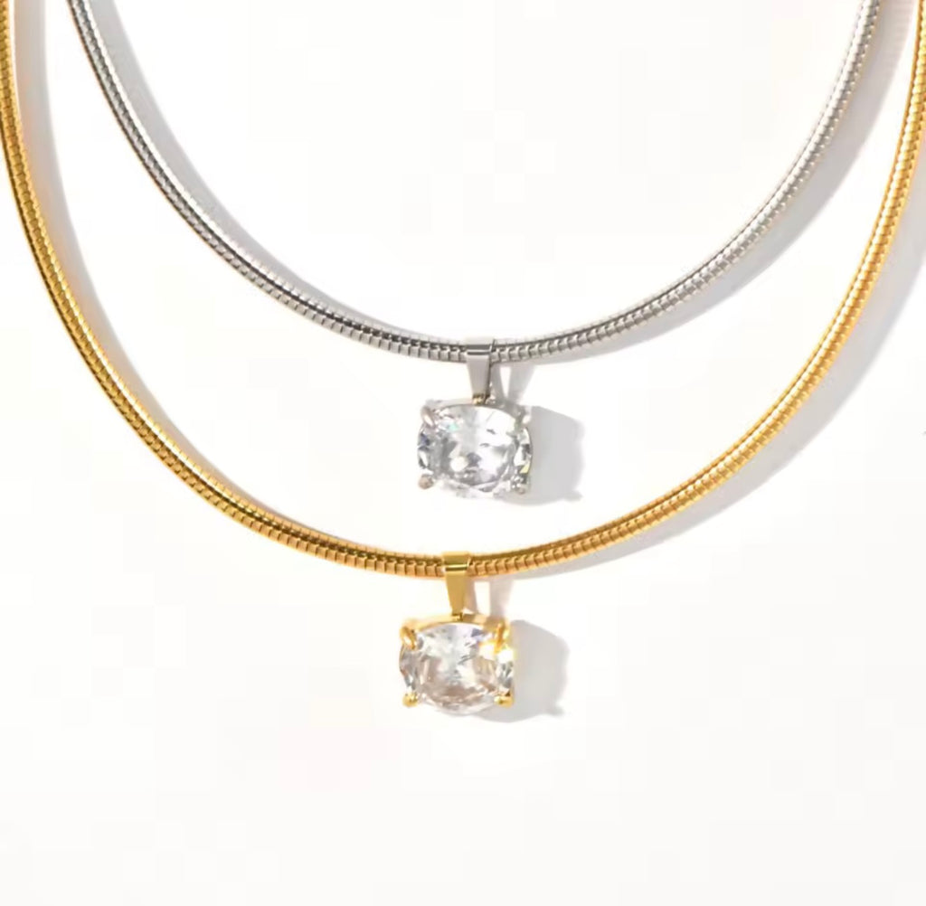 Collar con cristal tipo choker