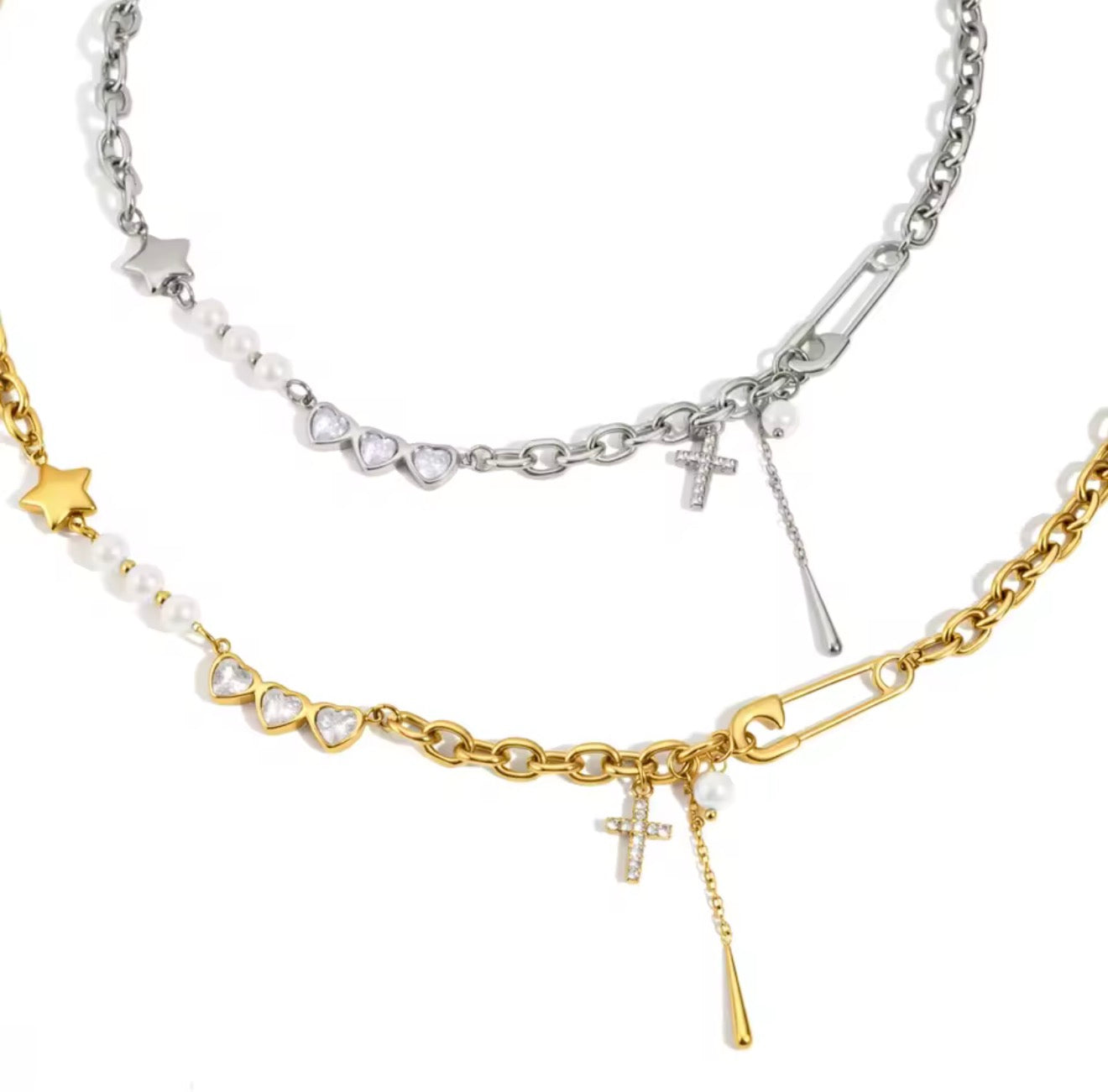 Cadena con charms plateado y dorado