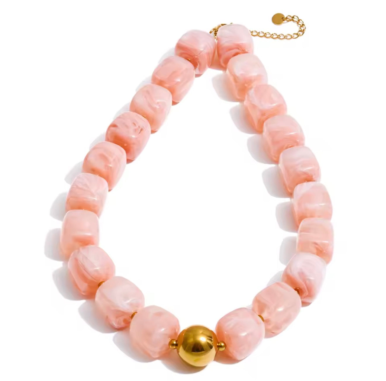 Collar cuentas cubos color rosa