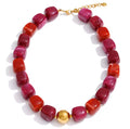 Collar cuentas cubos color fucsia y rojo