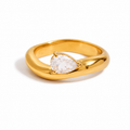 Anillo irregular con cristal al centro